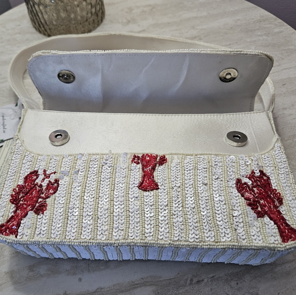 Viral Handcrafted in India Beaded Lobster Shoulder Bag 🦞 NWT - Picture 5 of 9